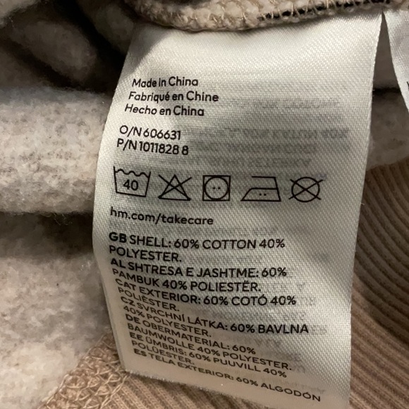 H&M Cream and Black Crewneck Sweater with Stripes - Picture 6 of 6